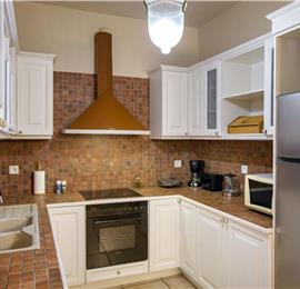 3 bedroom villa with heated pool in Kassiopi, Corfu, sleeps 6